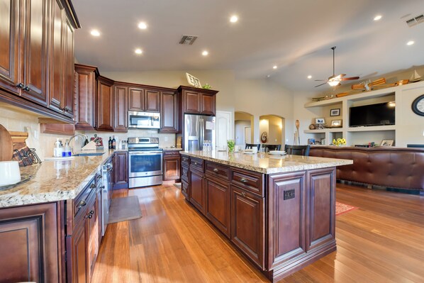 House (4 Bedrooms) | Interior - Casa Grande Vacation Rental w/ Private Pool! (Casa Grande)