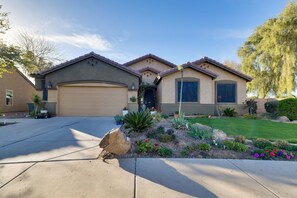 House (4 Bedrooms) | Interior - Casa Grande Vacation Rental w/ Private Pool! (Casa Grande)