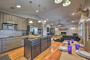 Casa (2 Bedrooms) | Interior