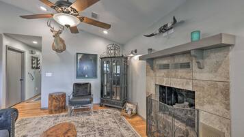 Casa (2 Bedrooms) | Interior