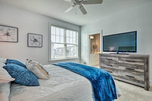 Apartment (3 Bedrooms) | Interior - Patio & Pool Access: Rehoboth Beach Retreat (Rehoboth Beach)