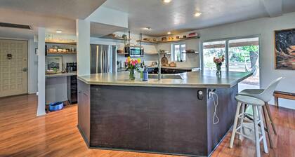 Pet-friendly Gem w/ Treehouse: 20 Mi to Sedona