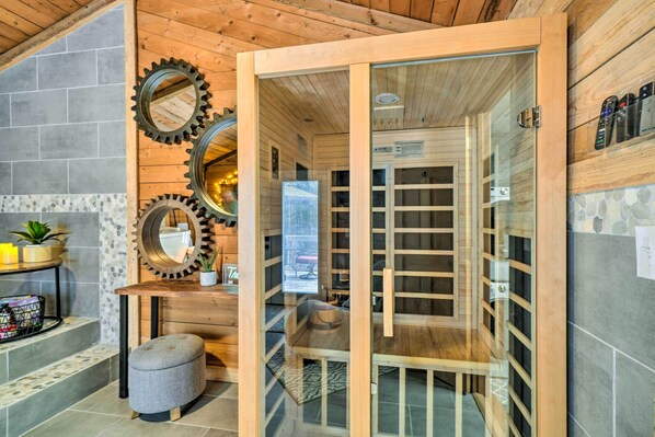 Sauna - Peaceful Jamestown Retreat w/ Sauna! (Jamestown)