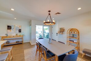 Interior - Scottsdale House w/ Patio ~ 1 Mi to Old Town (Scottsdale)