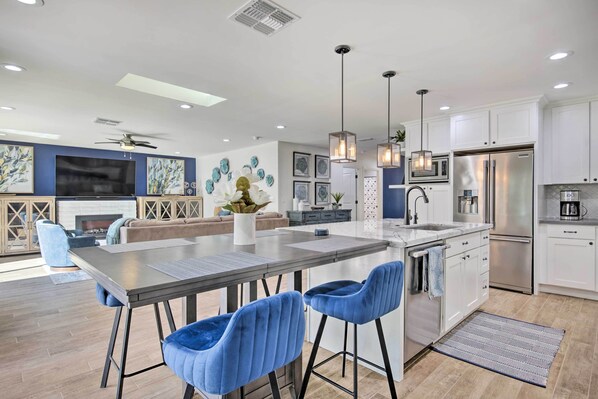 House (3 Bedrooms) | Interior