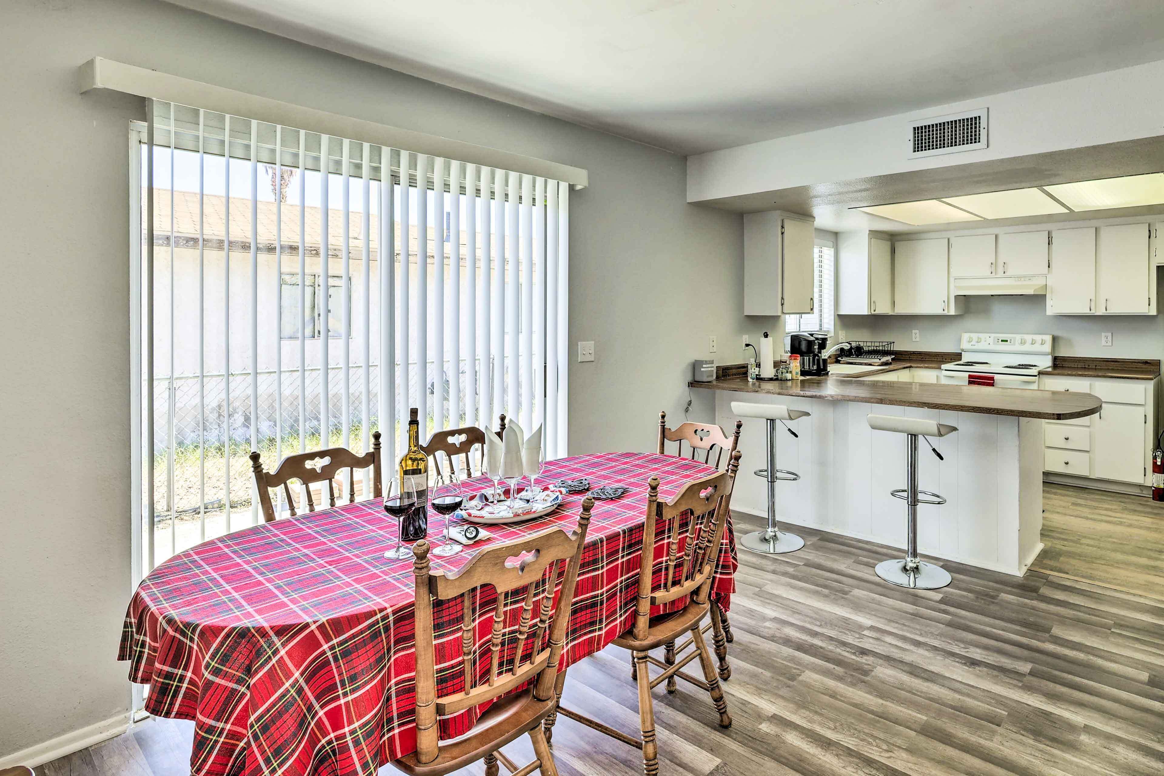 House (2 Bedrooms) | Interior