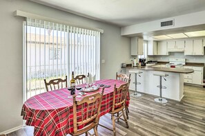 House (2 Bedrooms) | Interior - Bullhead City Home - Near Colorado River! (Bullhead City)