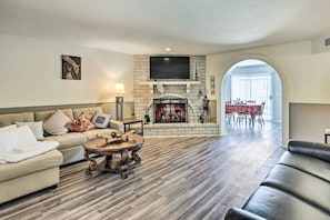House (2 Bedrooms) | Front of property