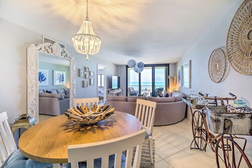 Lovely Fort Pierce Condo, Walk to Beach!