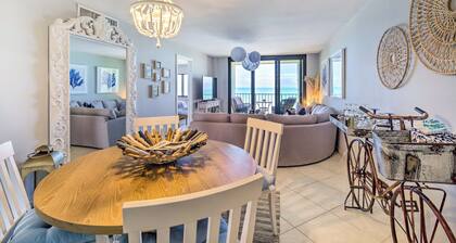 Lovely Fort Pierce Condo, Walk to Beach!