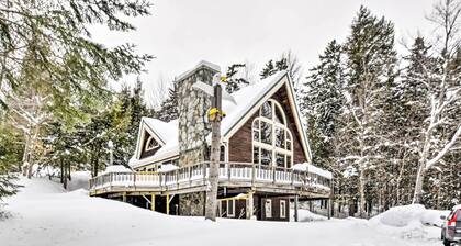 Waitsfield Vacation Rental w/ Private Hot Tub