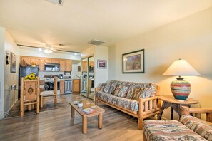 TV, books - Pet-friendly Page Studio: 4 Mi to Lake Powell (Marble Canyon)