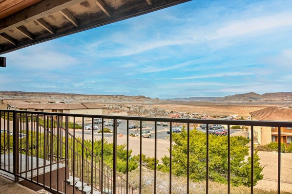 Terrace/patio - Pet-friendly Page Studio: 4 Mi to Lake Powell (Marble Canyon)