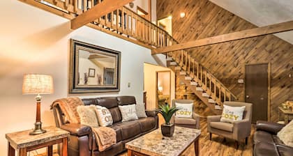 Near Big Boulder Mtn: Cabin w/ Furnished Deck