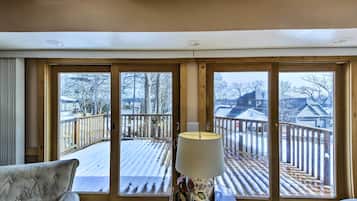 Cottage (2 Bedrooms) | Interior