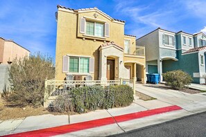 House (2 Bedrooms) | Interior - Stylish House w/ Patio, 8 Mi to Vegas Strip! (Las Vegas)