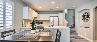 Stylish House w/ Patio, 8 Mi to Vegas Strip!
