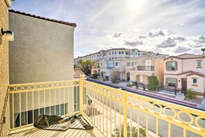 House (2 Bedrooms) | Interior - Stylish House w/ Patio, 8 Mi to Vegas Strip! (Las Vegas)