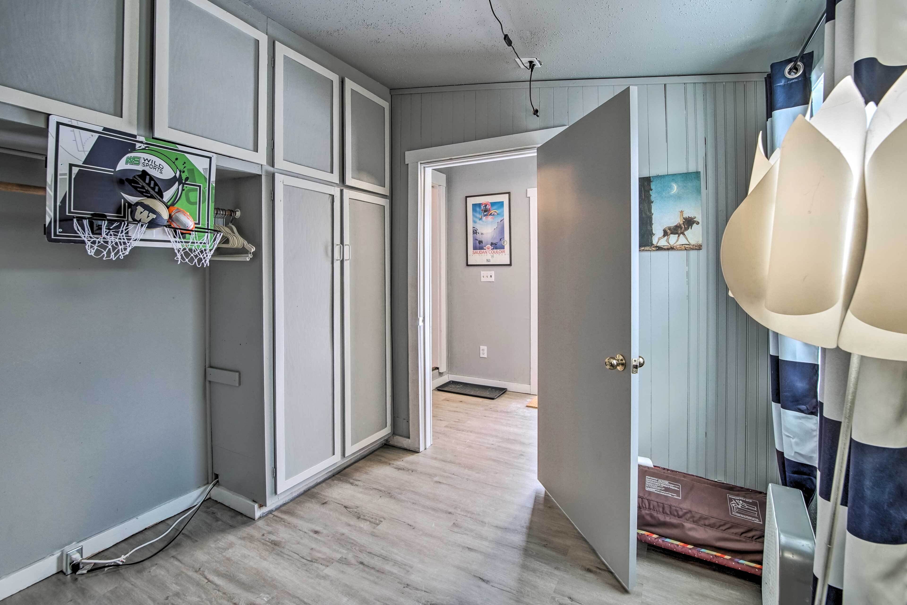 House (2 Bedrooms) | Interior