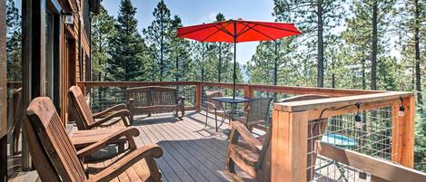 House (4 Bedrooms) | Terrace/patio