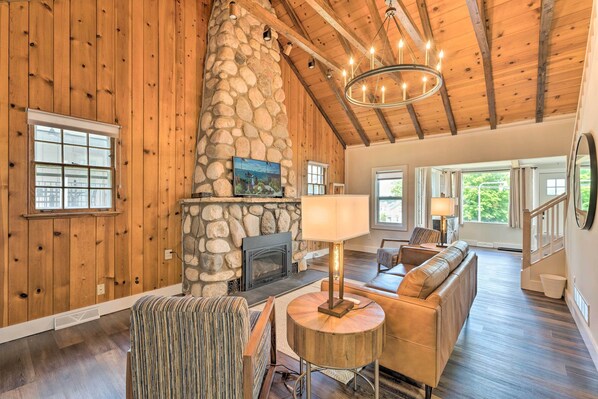 House (4 Bedrooms) | Living area | TV, fireplace - Renovated & Spacious Cabin w/ Patio & Grounds (Lake Geneva)