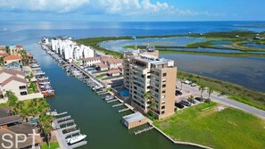 Condo, 1 quarto | Fachada