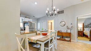 Interior - Bright Franklin Villa: Fireplace, Golf Course View (Franklin)