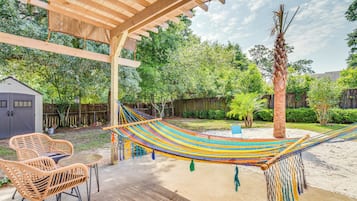 House (3 Bedrooms) | Terrace/patio