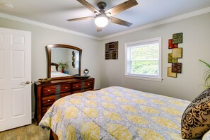 2 chambres, espace de travail pour ordinateur portable