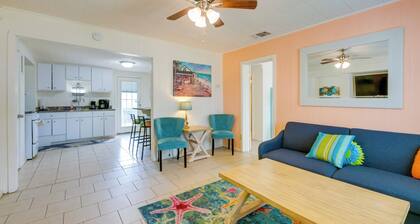 Walk to Aransas Bay: Beautiful Rockport Townhome