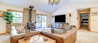 Calpine Mountain Retreat w/ High-speed Internet