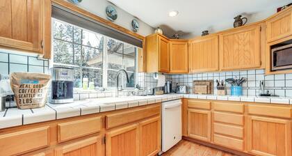 Calpine Mountain Retreat w/ High-speed Internet