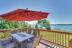 House (5 Bedrooms) | Interior - Riverfront St Clair Home - Walk to Downtown! (St. Clair)