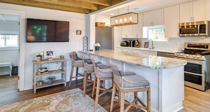 Chic Historic Myrtle Beach Cottage: Steps to Beach