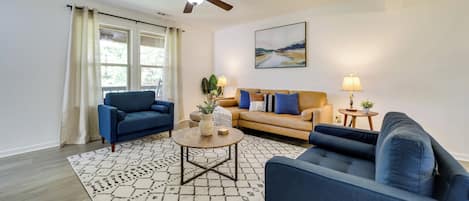 House (3 Bedrooms) | Interior