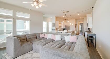 Bay-view La Porte Home Rental: Steps to Beach!