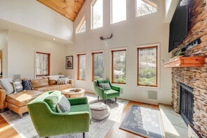House (3 Bedrooms) | Front of property - Deck + Scenic Views: Beech Mountain Cabin (Banner Elk)