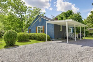 Cottage (3 Bedrooms) | Interior - Charming New Bern Cottage w/ Grill & Fire Pit! (New Bern)