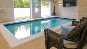 Piscina interna, piscina externa