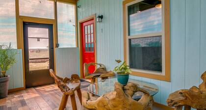 Raymondville Apartment w/ Patio: Near Lakes!