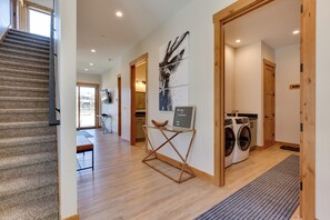 Interior - Fraser Getaway w/ Deck Near Winter Park Resort! (Fraser)