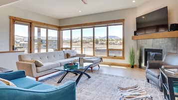 Apartment (4 Bedrooms) | Front of property