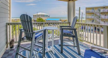 Carolina Beach Condo w/ Community Pool