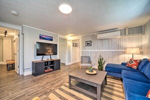 House (4 Bedrooms) | Interior - Multi-unit Brevard Vacation Rental With Patio! (Brevard)