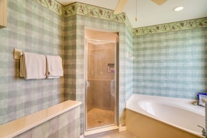 Rumah (2 Bedrooms) | Interior