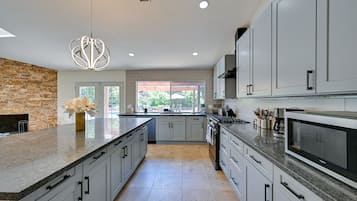 Microwave, oven, stovetop, dishwasher