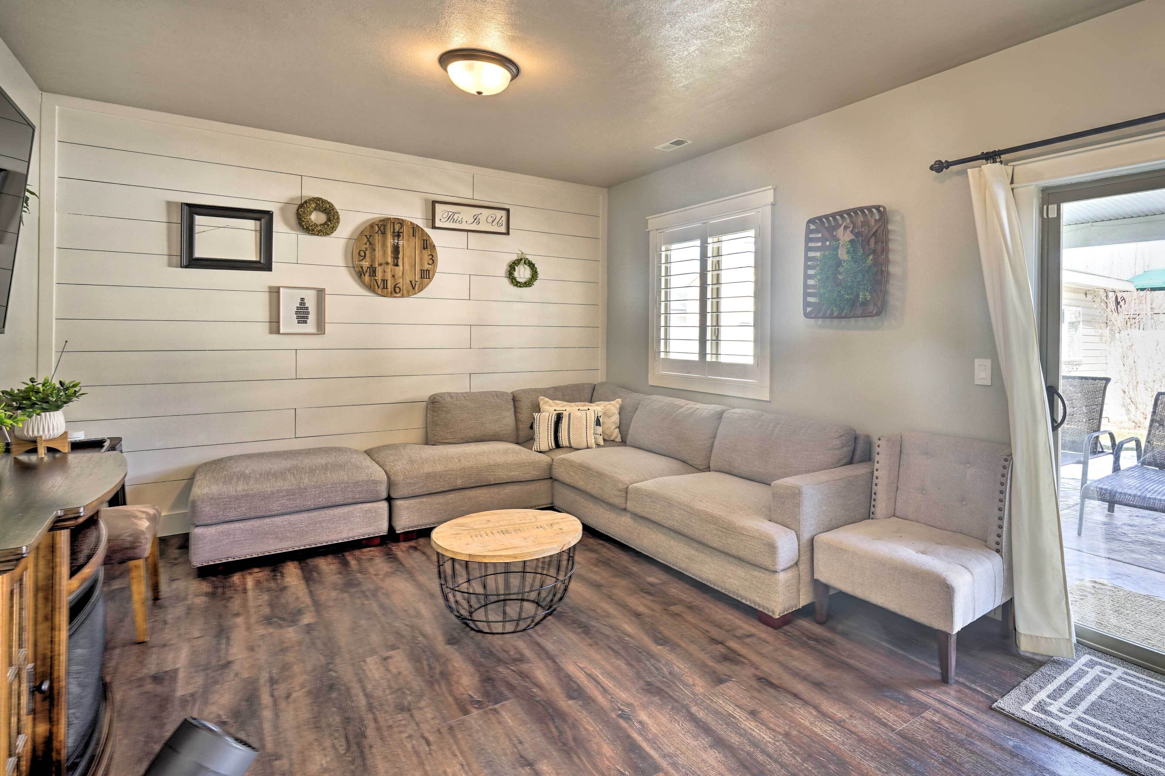 House (5 Bedrooms) | Interior