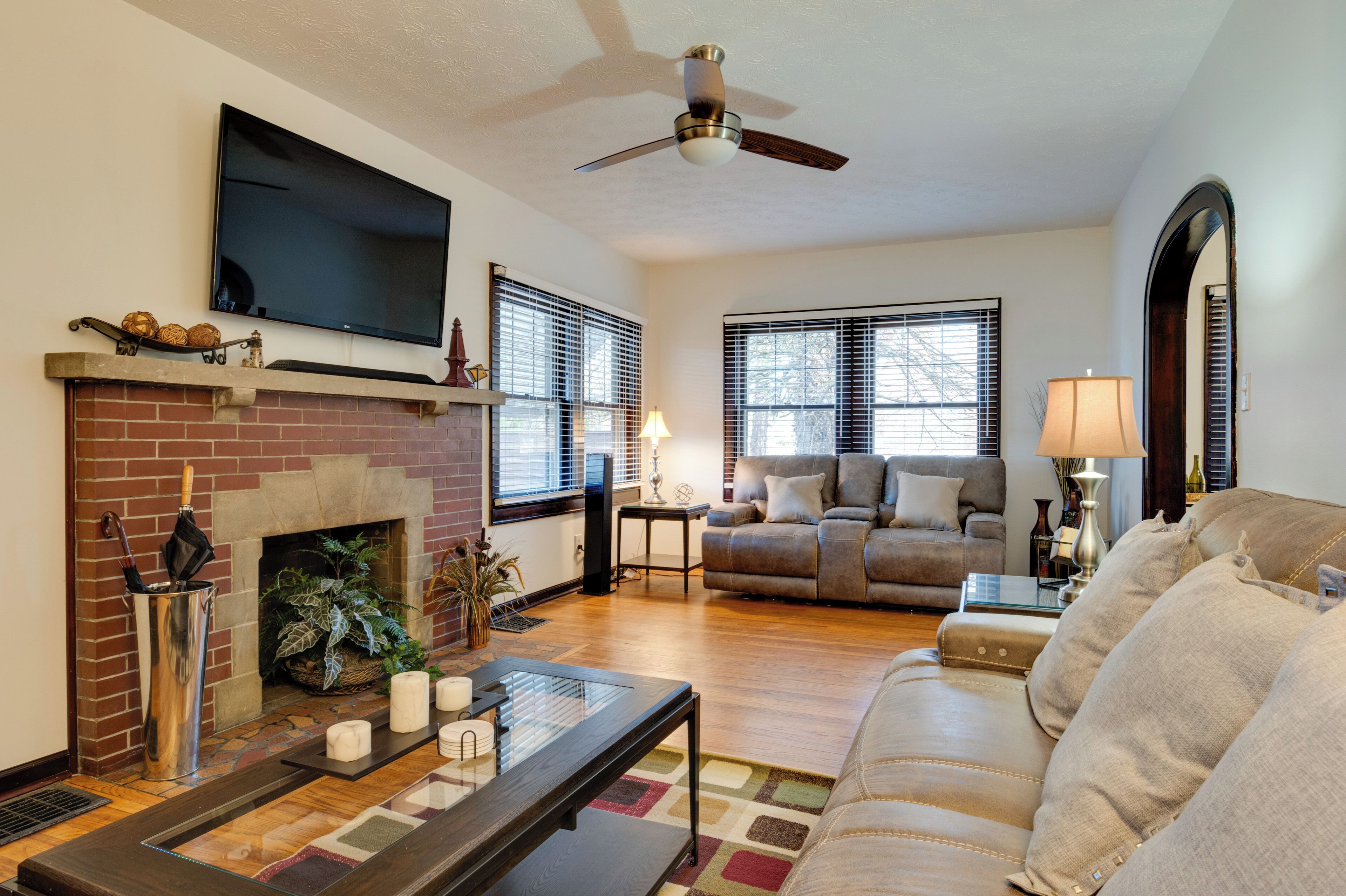 Rumah (3 Bedrooms) | Bagian depan properti