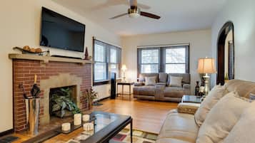 House (3 Bedrooms) | Front of property