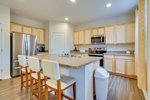 Private Backyard! Spacious Home 25 Mi to Columbus